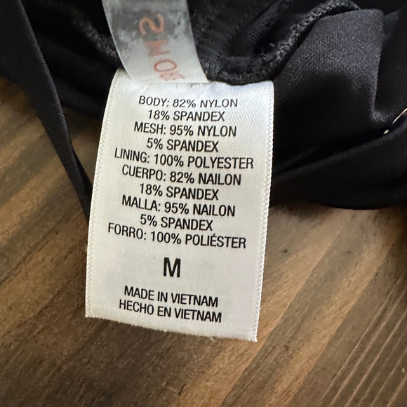 Women's Shade & Shore Swimsuit M Black One-Piece Square Neck Mesh Panel - Picture 2 of 4